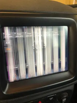 Conserto de Multimídia e Rádio Original em Curitiba